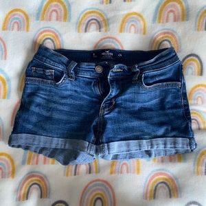 Hollister dark denim short
